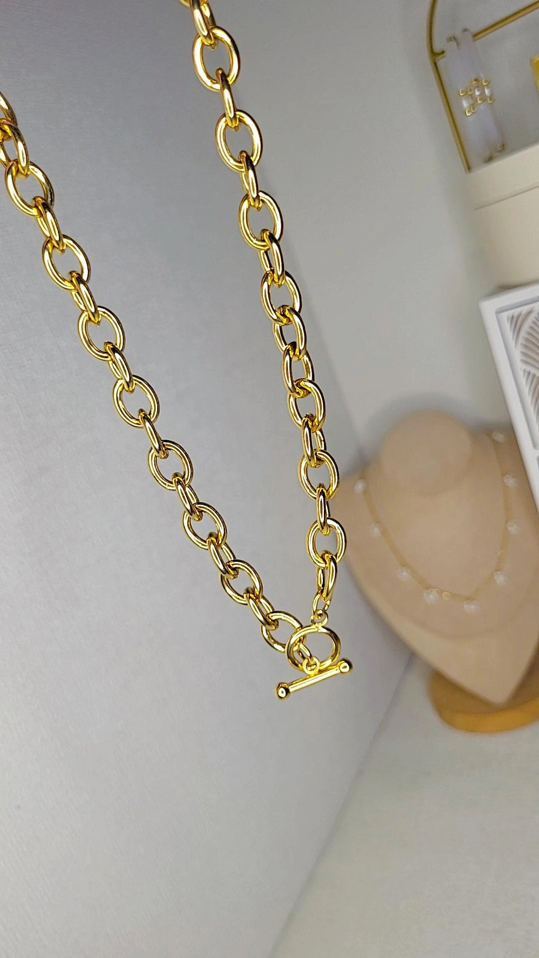 Natalia choker