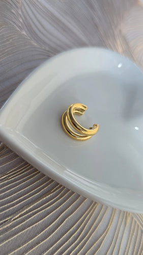 Ear cuff