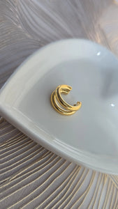 Ear cuff